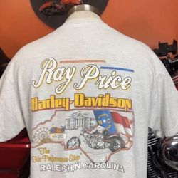 VTG 2004 Harley Davidson T-shirt Large Men 20 years old, RALEIGH, NORTH CAROLINA
