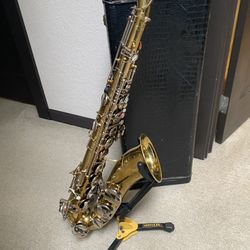 Saxophone Magestic Tenor Sax