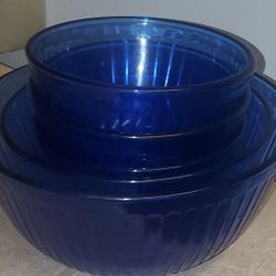 5 PIECE VINTAGE PYREX BOWLS