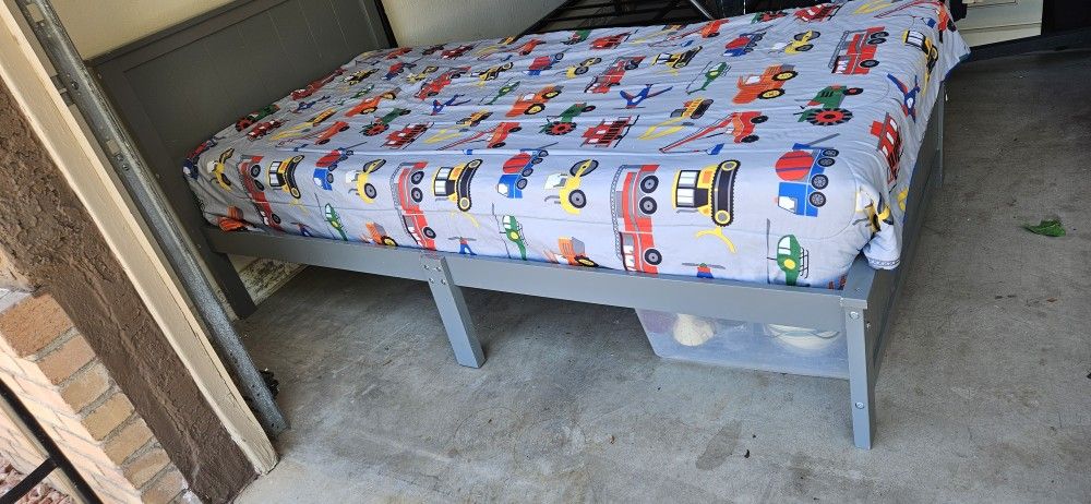 Twin Bed