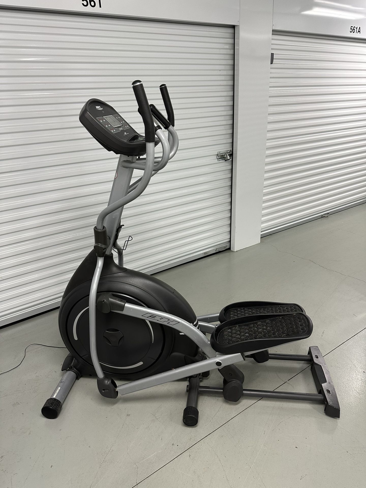 BH Fitness X4 Elliptical Trainer - Great Condition