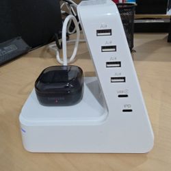 Atomi  Qi Wireless Charging Multiport Charge Tower- NEW SEALED 