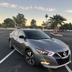 2018 Nissan Maxima 