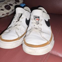 COURT LEGACY white Nike kids 2Y