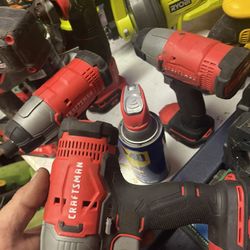 CRAFTSMAN 20 VOLT!!!! 3 IMPACTS MUILTOOL 3 BATTERIES CHARGER NAIL GUN