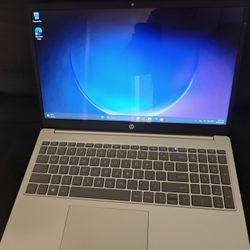 HP - 15.6" Laptop