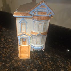 Vintage Ceramic House Cookie Jar – Duncan 1974