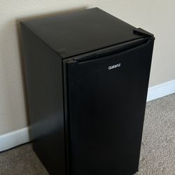 Galanz 3.3 Cu ft Mini Refrigerator with Freezer – Black (Energy Star)