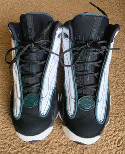 Jordans size 4y youth