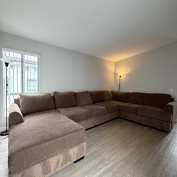 Sectional Couch 