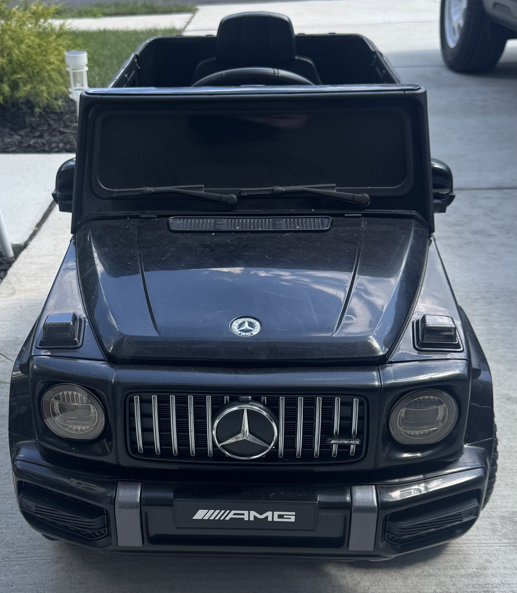 Kids Mercedes-Benz G Wagon Ride On Black Electric Car