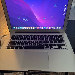 MacBook Air 13” (2015) – 8GB RAM / Fast & Reliable