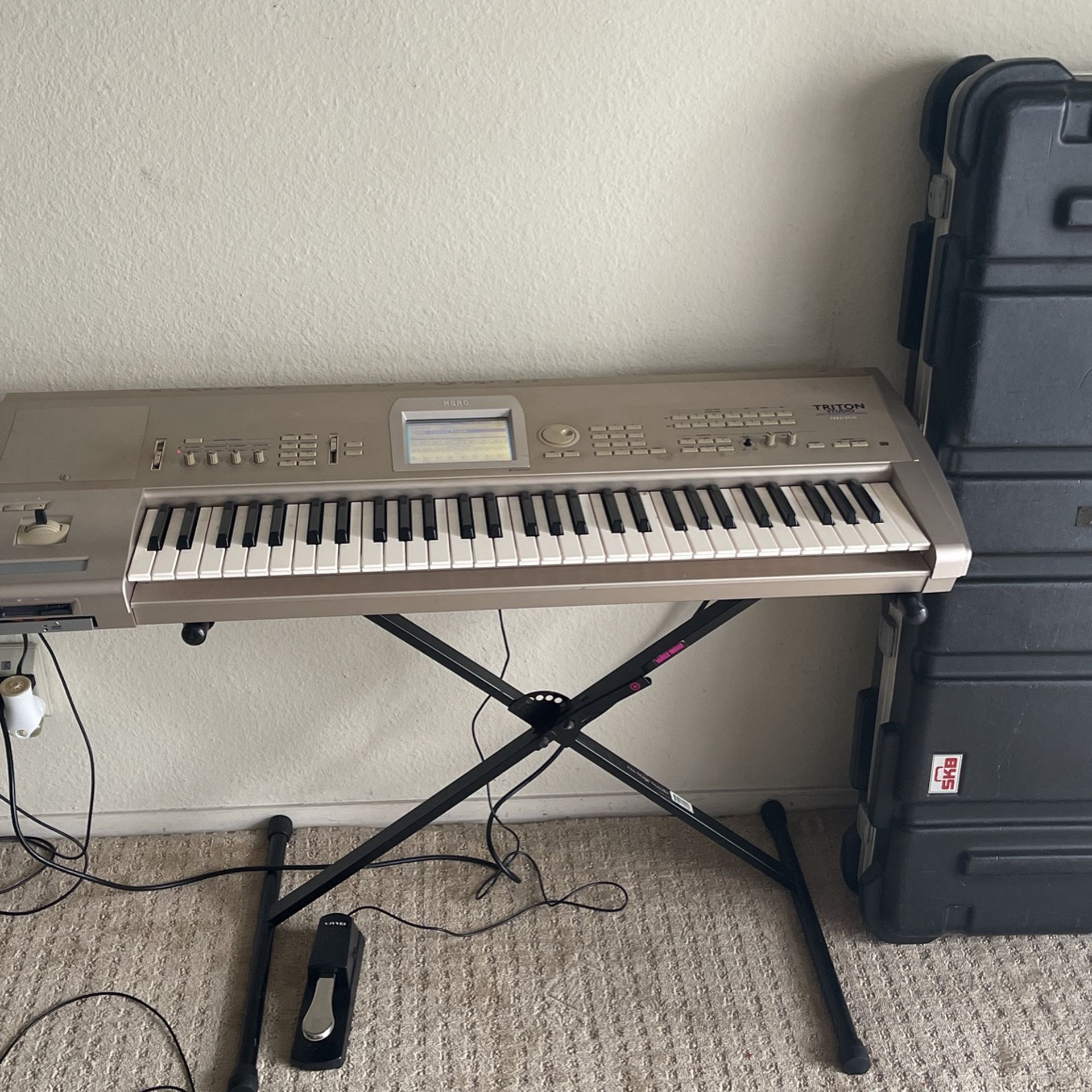 Korg Triton Studio 61 Key with Case