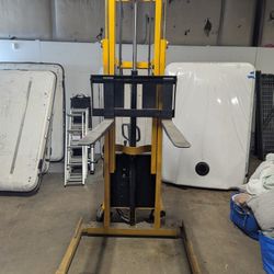 Big Joe Forklift Model M-22