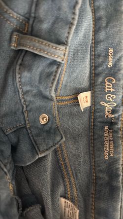 Girls sweats, and miscellaneous items Girls sweats, and clothing, miscellaneous items