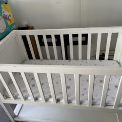 Bassinet/Crib