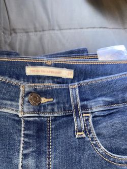 Levi’s Original Size 4 O 27 Poco Uso Súper Skinny 20 Dólares