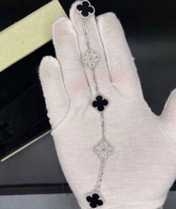 Moissanite