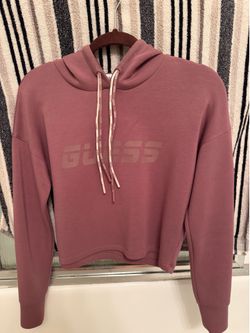 Guess sweatshirt
