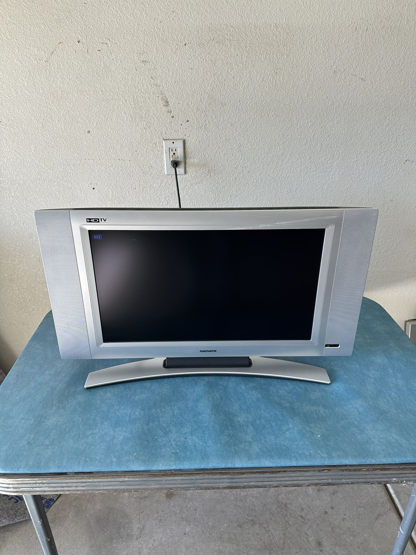 Magnavox HD TV 26” Silver & Black Works