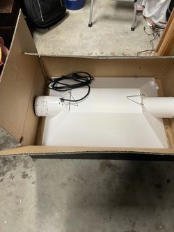 2 Halide Lights Plus 2 Ballast To Go With Them