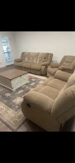 3-Piece Reclining Living Room Set – Sofa, Loveseat & Chair