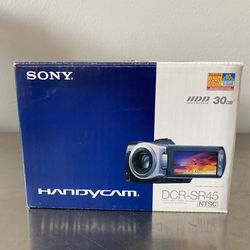 Sony 30GB Hard Drive Handycam Camcorder with 40x Optical Zoom