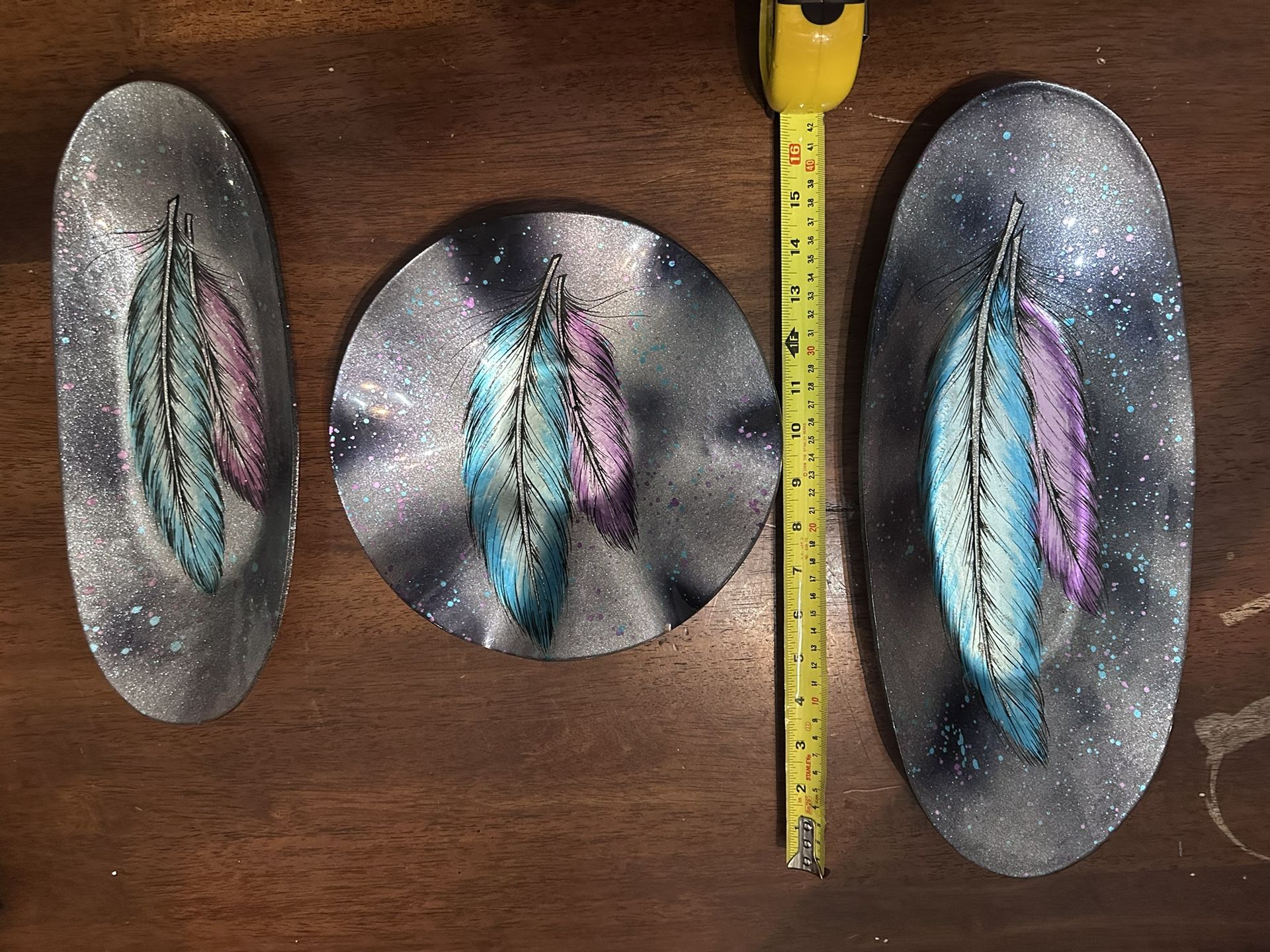 Set Of 3 Glass Feather Design Bowls Decorative