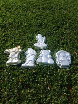 Cake molds