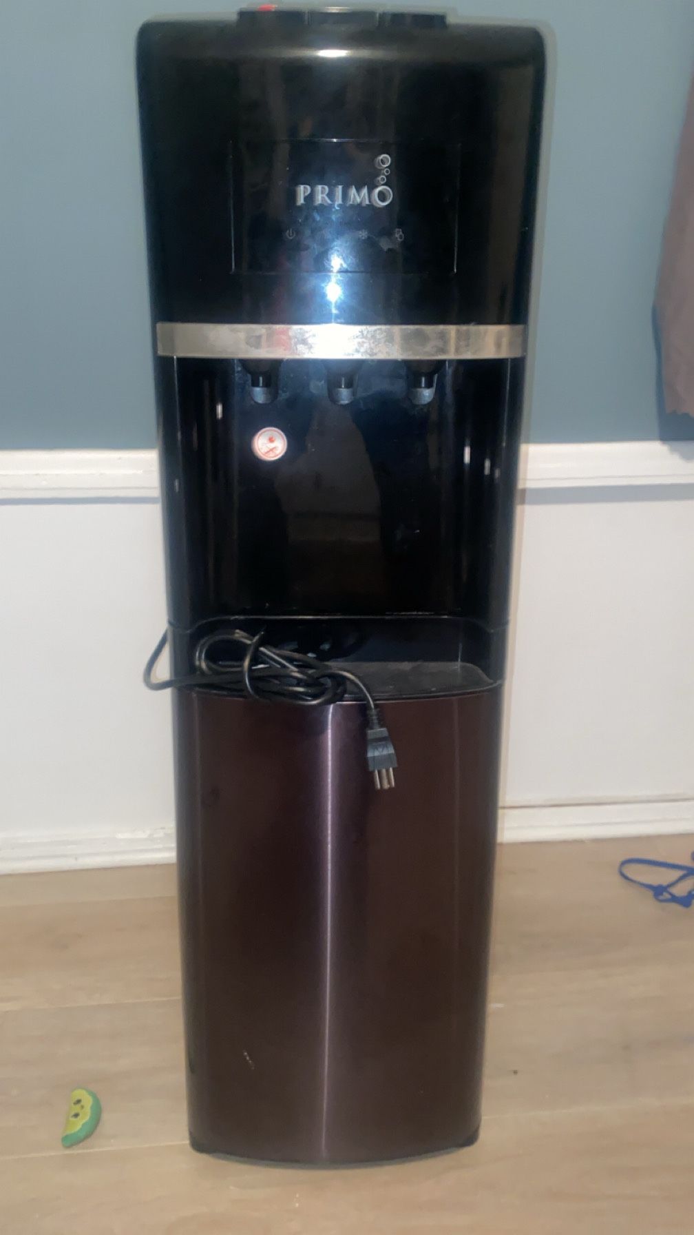 Water Dispenser 50$