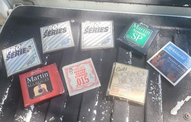 New Guitar Strings (READ THE DESCRIPTION)