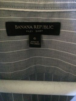 Banana Republic women shirt.