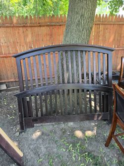 Queen headboard and footboard & rells