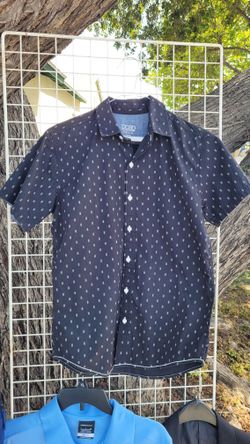 Kids Button Shirt Size Medium