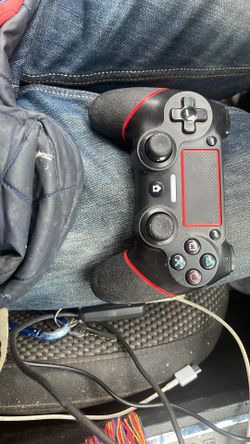 PS4 And 1 Controller