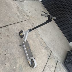 Electric scooter