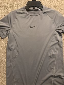 grey nike pro compression shirt boys large