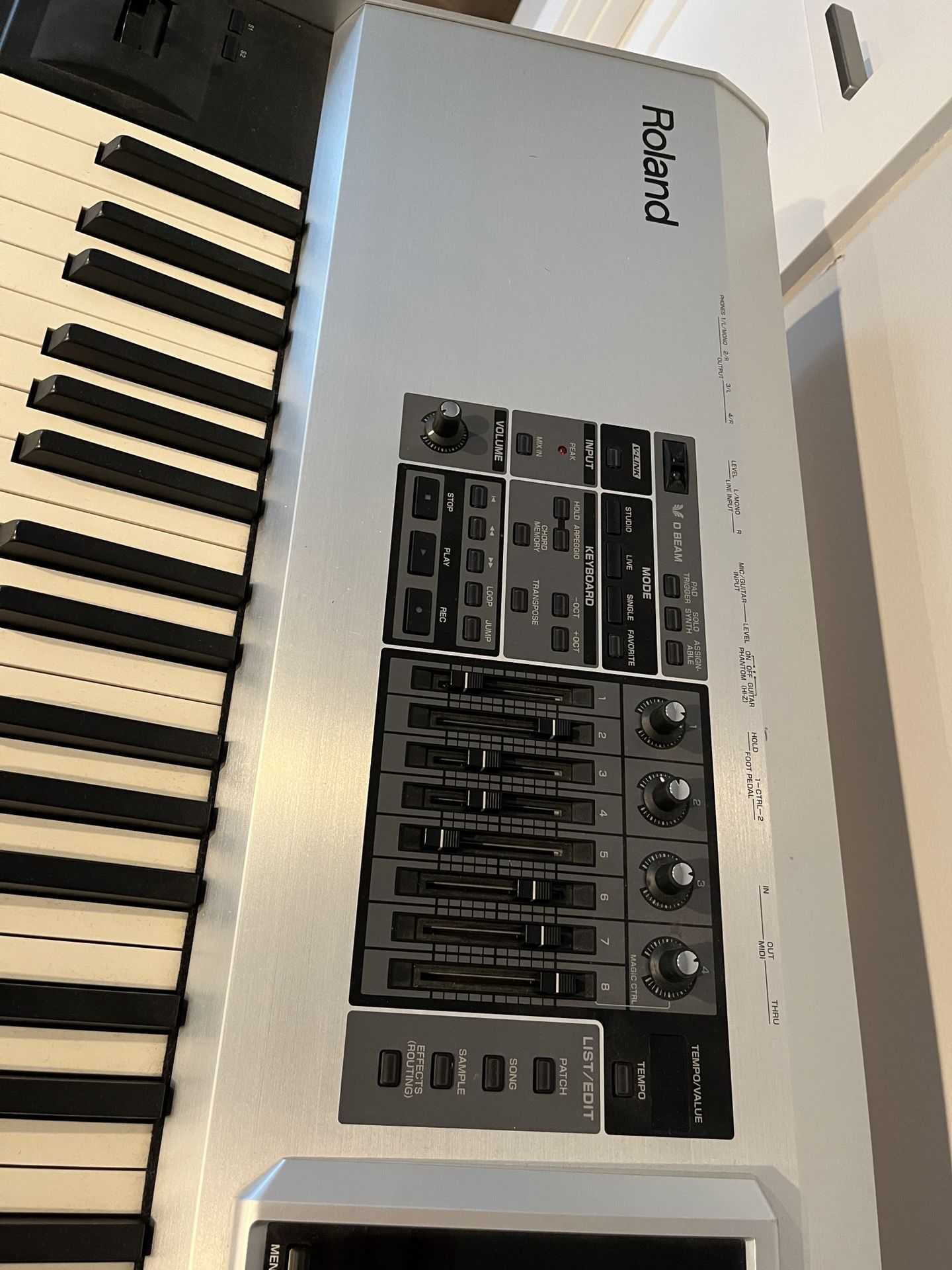 Roland Fantom G8 Piano Synth for Sale in Covington, WA OfferUp