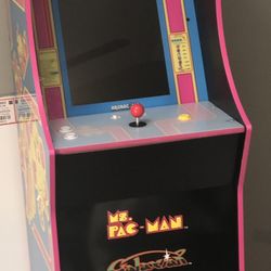 Ms PacMan With Four Games
