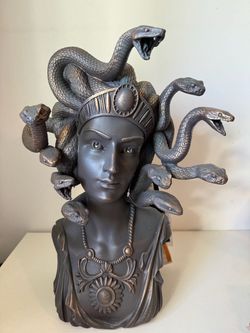 XL Medusa Light Up Head Statue Halloween 2026 New