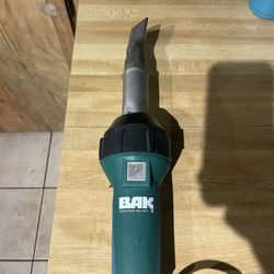 Bak Hot air welder works great can be tested before purchasing $300 in n Lakeland 