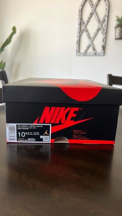 Air Jordan 1 Retro Low “Chicago”