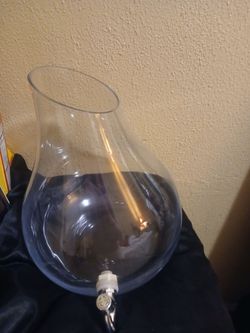 Raindrop Decanter Water/Wine/Juice Etc....