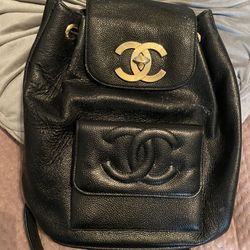 Available Original vintage Chanel purse