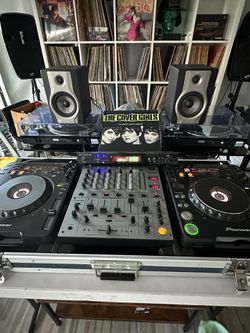 DJ SYSTEM