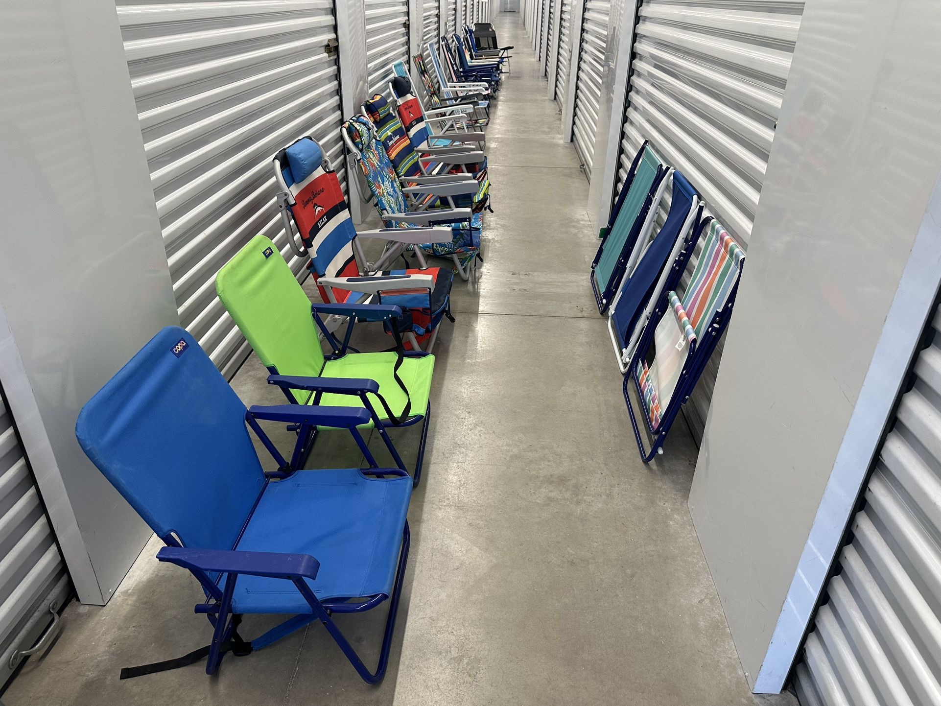 Beach Chairs Tommy Bahama Rio And Many More Good Brands All In Very Good Conditions Prices Varies Between $15 And $45 Like New .