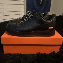 Nike Air Force 1 Low Supreme Black