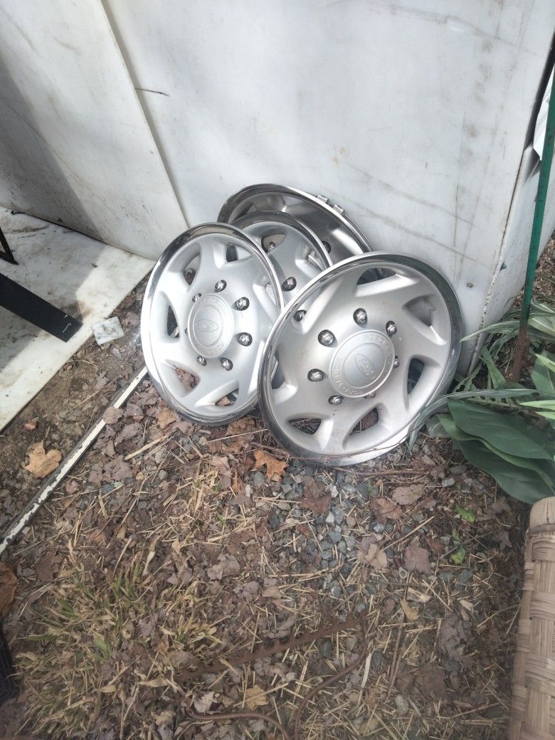 Ford 16 Inch 4x4 Factory Hubcaps Brand New Condition $25