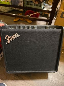 Fender LT25