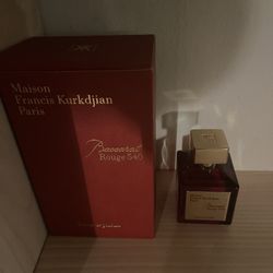 Red. Baccarat 